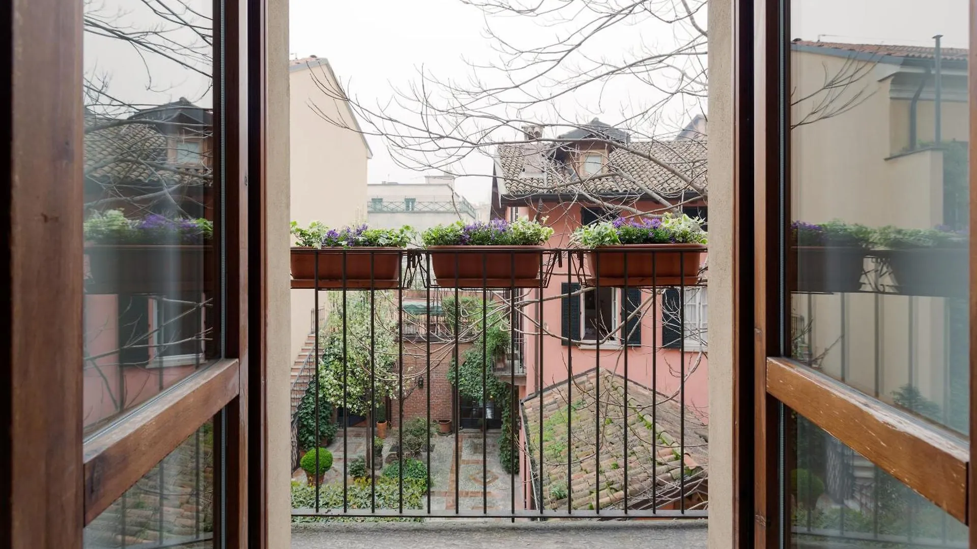 Brera Apartments In Garibaldi Milan