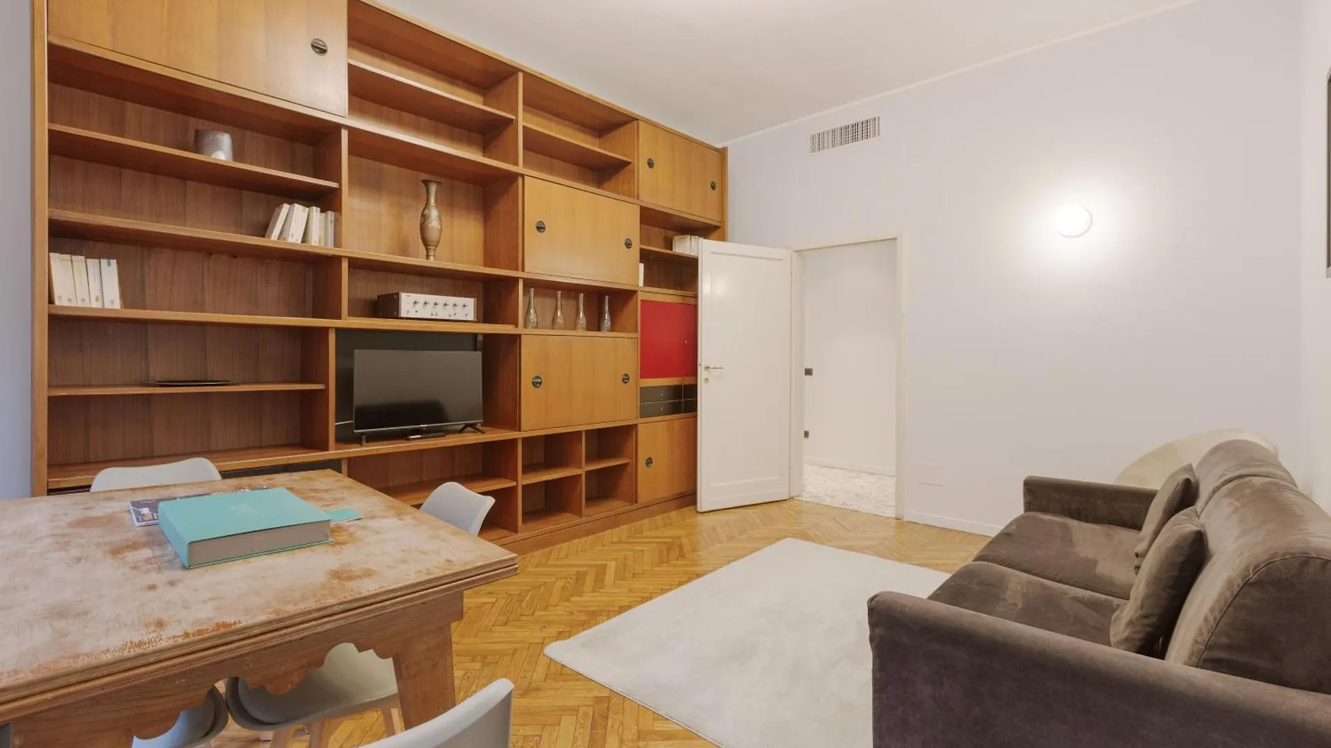 Brera Apartments In Garibaldi Milan Italy