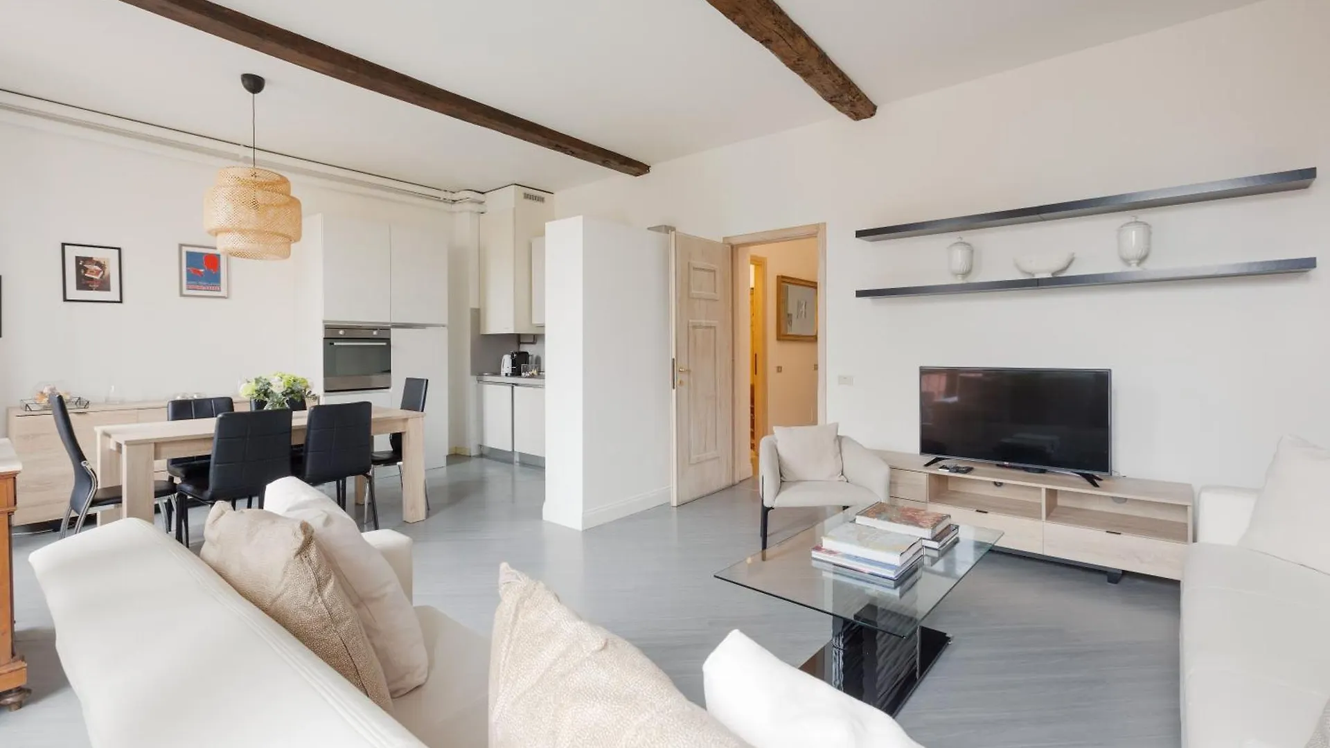 Brera Apartments In Garibaldi Milan