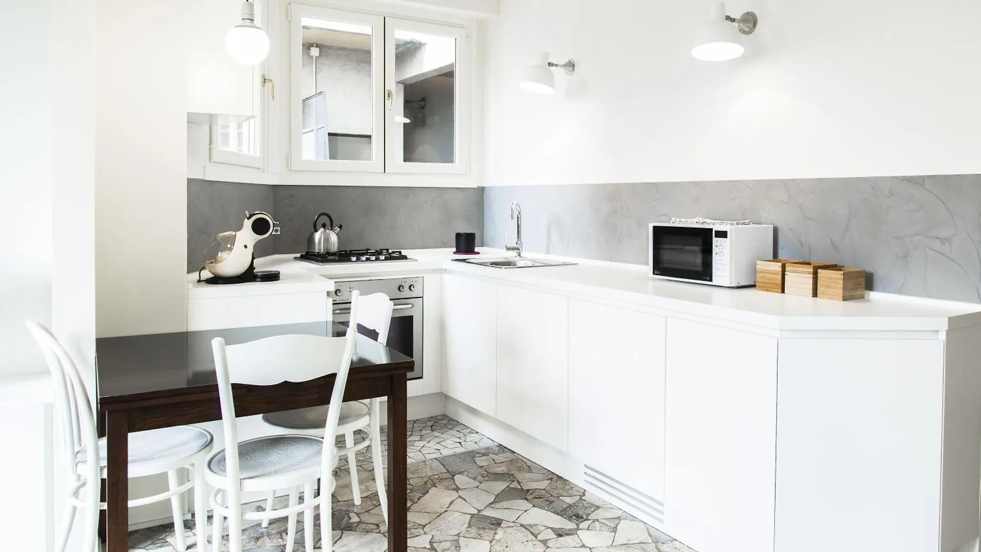 Brera Apartments In Garibaldi Milan