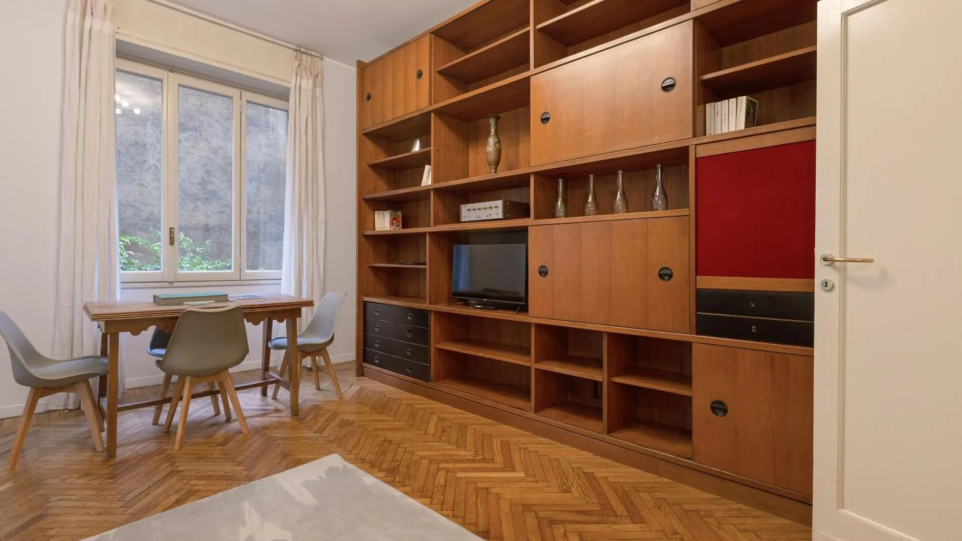Brera Apartments In Garibaldi Milan